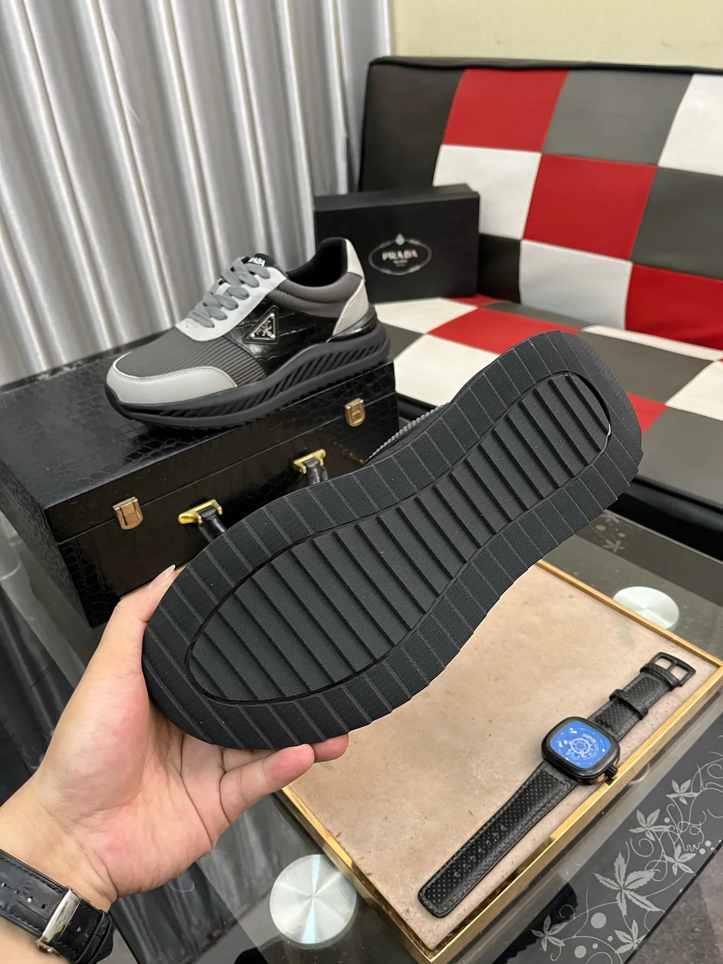 Men's shoes 💰458⌚️⌚️[PRADA] Prada Hong Kong counter casual shoes, counter quality, high-quality workmanship, uppers made of imported breathable fly-knit mesh fabric, comfortable and breathable lining, original air-cushion elastic outsole, casual fashion, high-end quality, size: 38-444️⃣Colors available